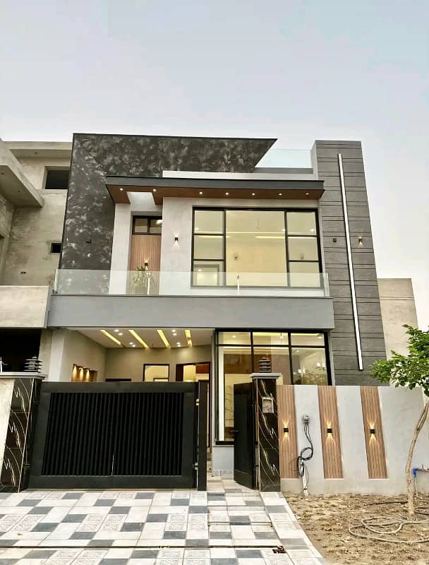 5 Marla Modern House Available For Rent On Prime Location In New Lahore ...