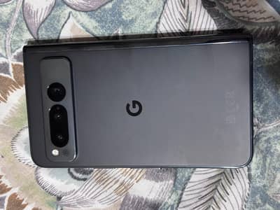 Google pixel 8 fold 16/256 non pta in 10/10 condition