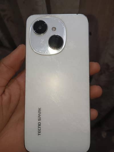 Tecno spark Go 1  .  .  .  .  .  8/128 only phone