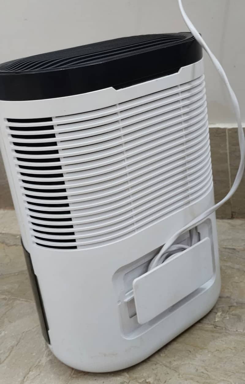 Dehumidifier 4