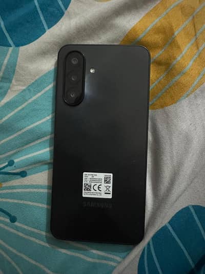 Samsung A17  8/256  Fresh 10/10 condition   box charger