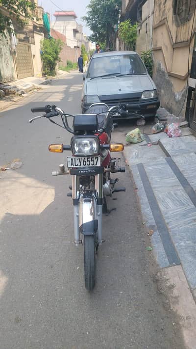 HONDA CD70 2022