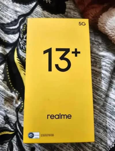 Realme 13+ 5g. 12/256 GB Golden colour