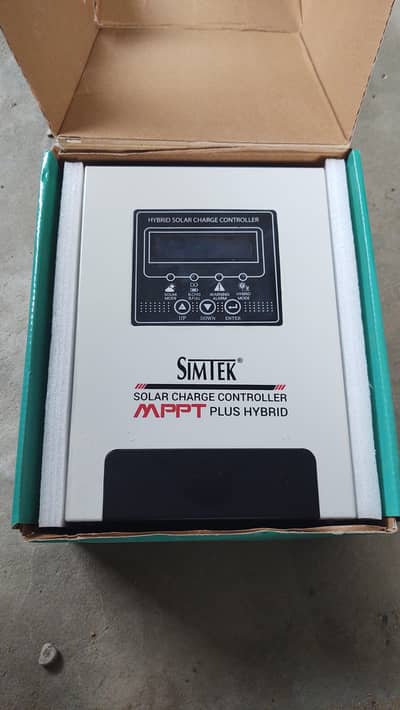 Simtek 85A Mppt Hybrid Charge Controller