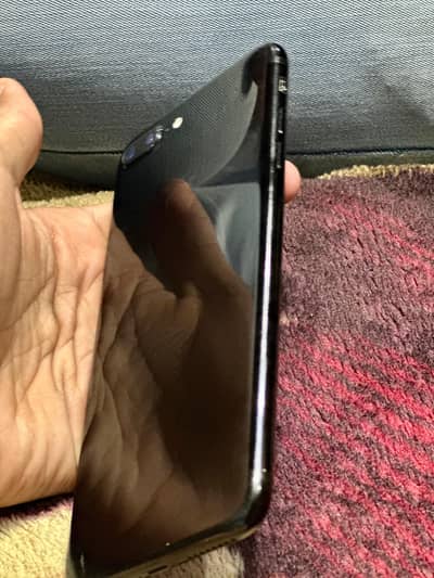 urgent for sale iPhone 7 plus