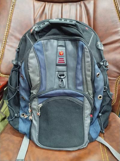 Nike osprey under armour