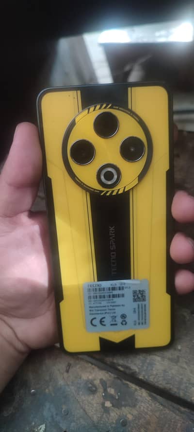 Tecno spark 30  8+8 /128