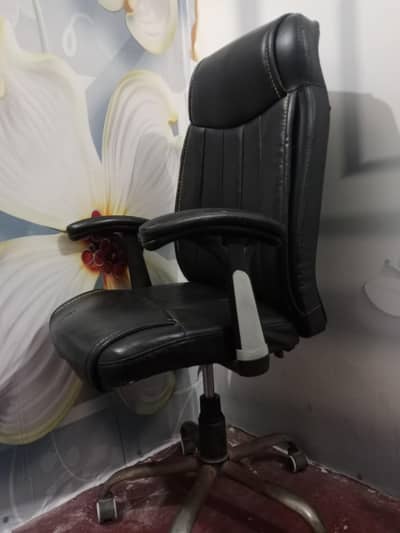 computer chair/ executive Chair/ revolving chair 03241178260