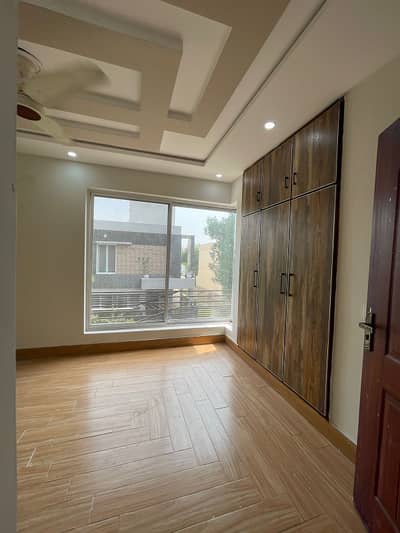 5 Marla Beautiful Brand New Ist Entry House For Rent In Dha 11rahber Sec2