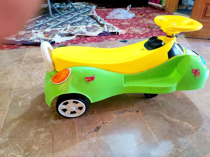  بچوں کی رائیڈ آن کار (Push Car) فروخت کے لیے  3