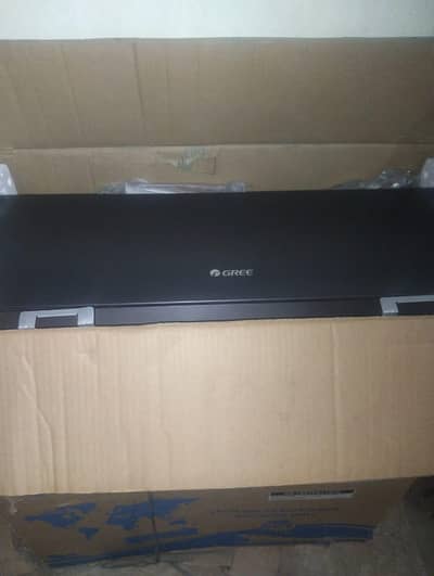 Ac Gree 1.5 tun inverter(/0326/7711/832/)urgent sale.