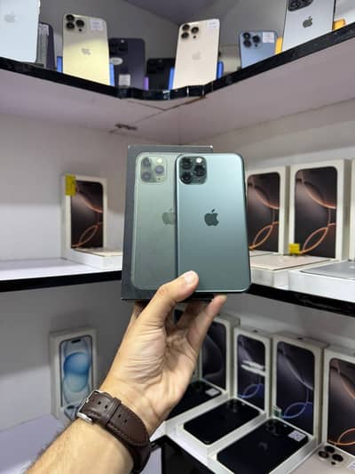 11 Pro 256gb With Box 10/10