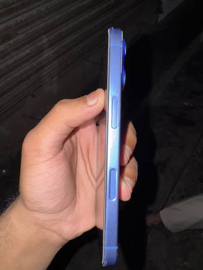 iPhone 16  03448675658