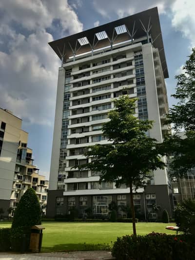 1 BEDROOM + MAID ROOM FULLY FURNISHED TOP FLOOR APARTMENT