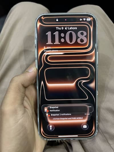 I phone 17 pro max white colloir