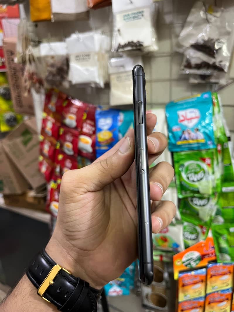 Iphone 11 pro max 7