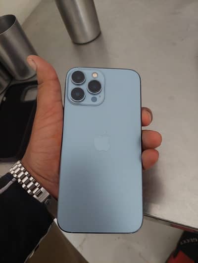 Iphone 13 pro max 128gb 100 battery health 10/10 condtion