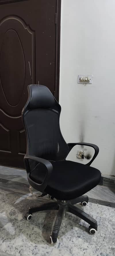 Computer chair for sale  9/10 condition