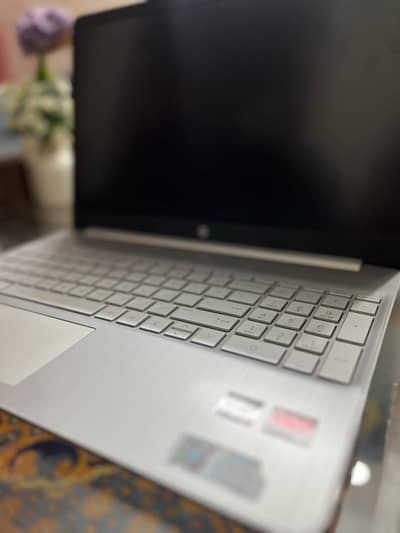 HP 15s Ryzen 5 5500U | 16GB RAM | 512GB SSD | 6+ Hours Battery