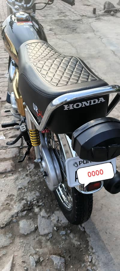Honda 125  gold edition 2025
