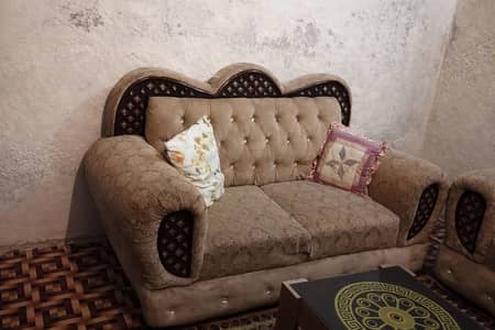 full discounted deal of Soafaa set  for you. . . . because we need money