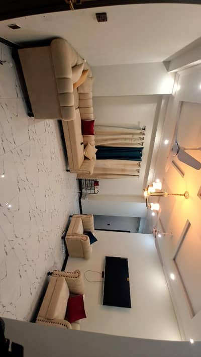 mujhe ghar ke kaam ke liye ek larki ki zarorat hai