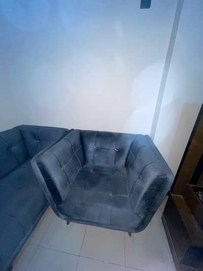 5 seater sofa set new just slightly used