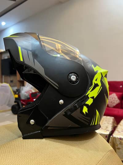 Sports helmet original vector