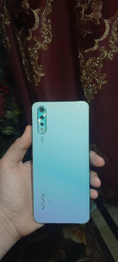 vivo s1