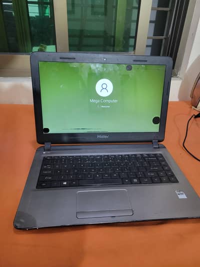 Core I3 4th generation || 4 gb Ram || 320gb Hardrive