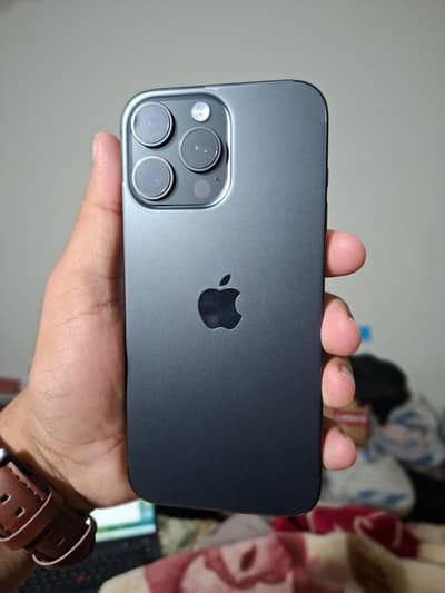 Iphone 16 Pro Max JV Black Titanium