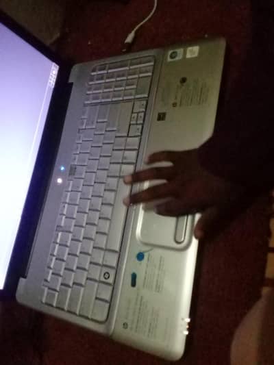 hp laptop 4/320gb