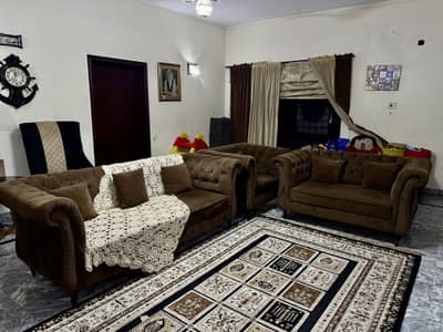 Luxury six seater Sofa set