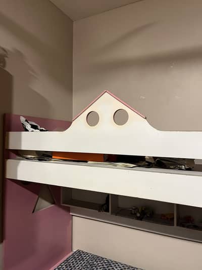 2 Bunk Beds Without Mattress