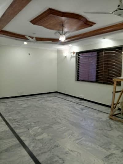 G-13/2 lower Ground portion for rent 1 kanal