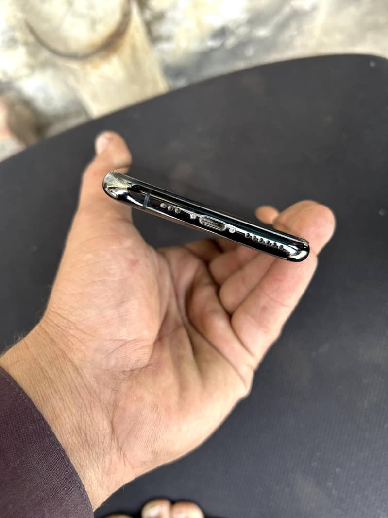 iphone 11 pro 3