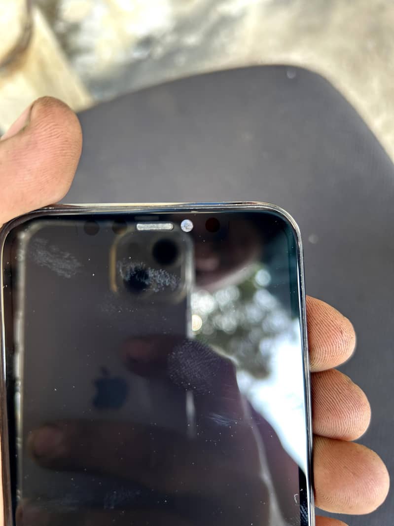 iphone 11 pro 5