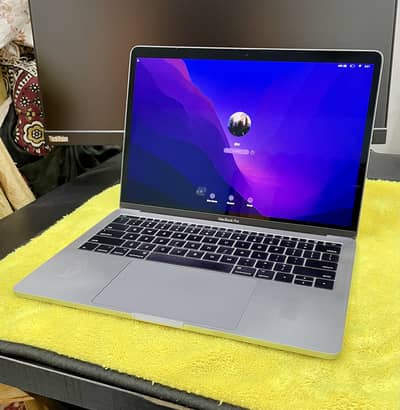 Macbook Pro 2017  (03362361851)