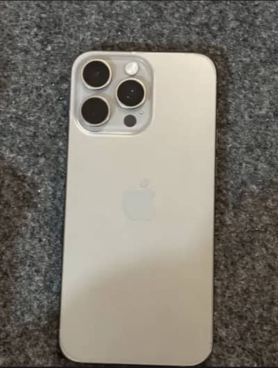 iPhone 15 pro max 256g 10/10