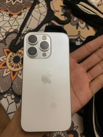 Iphone 14 pro factory unlock 4 month sim time 90 battery health