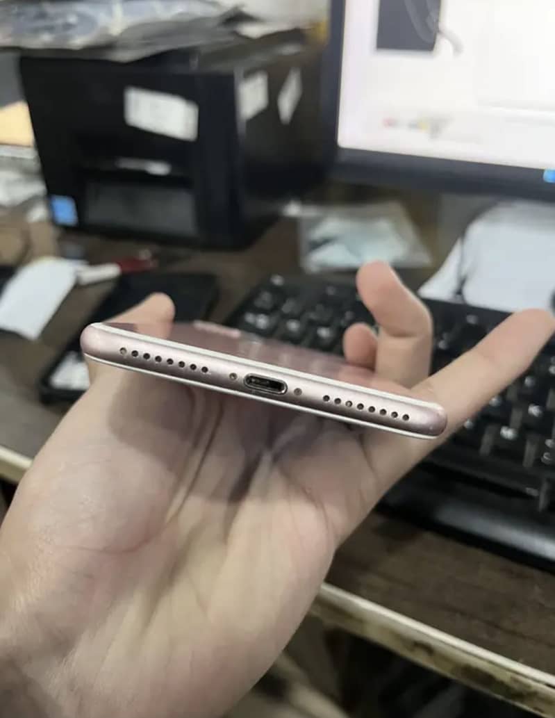 iPhone 7plus pta 1