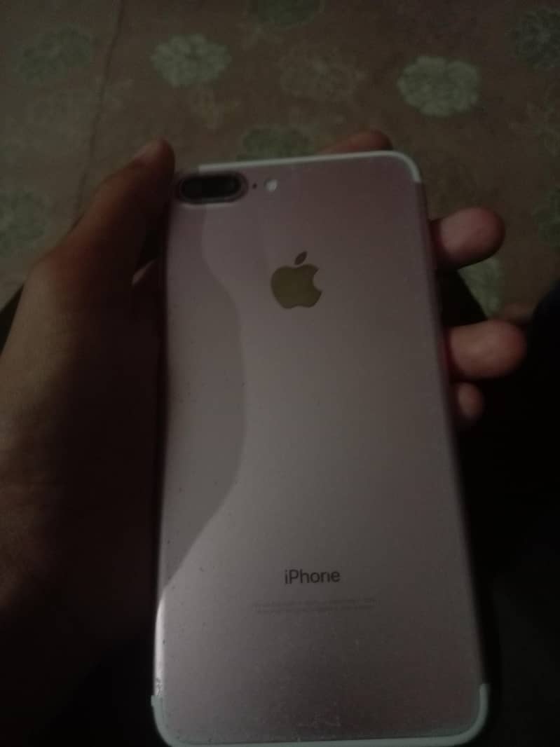 apple iphone 7 plus 4