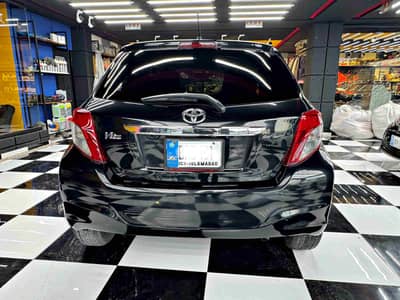Toyota Vitz 2012