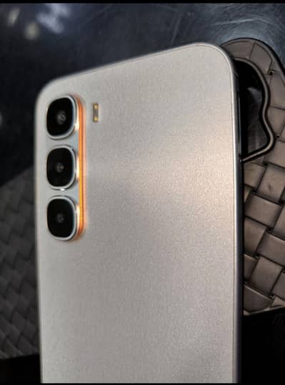 Infinix Hot 60 Pro