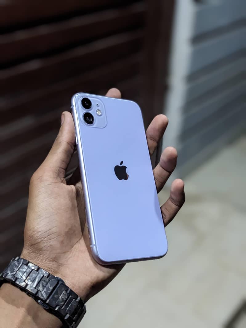 iPhone 11 0