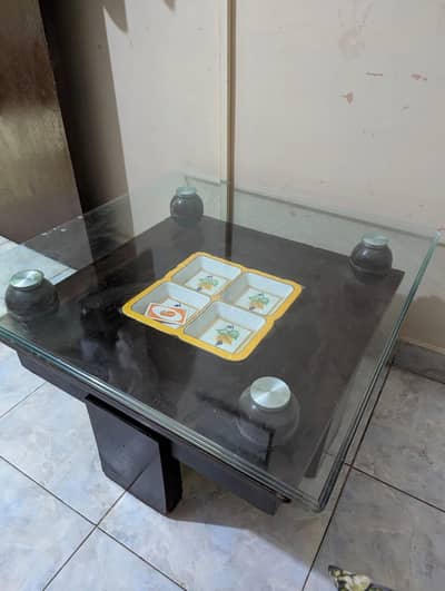 center table in good condition