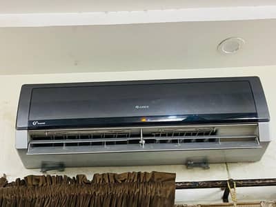 gree 1.5 ton DC Inverter chilled cooling