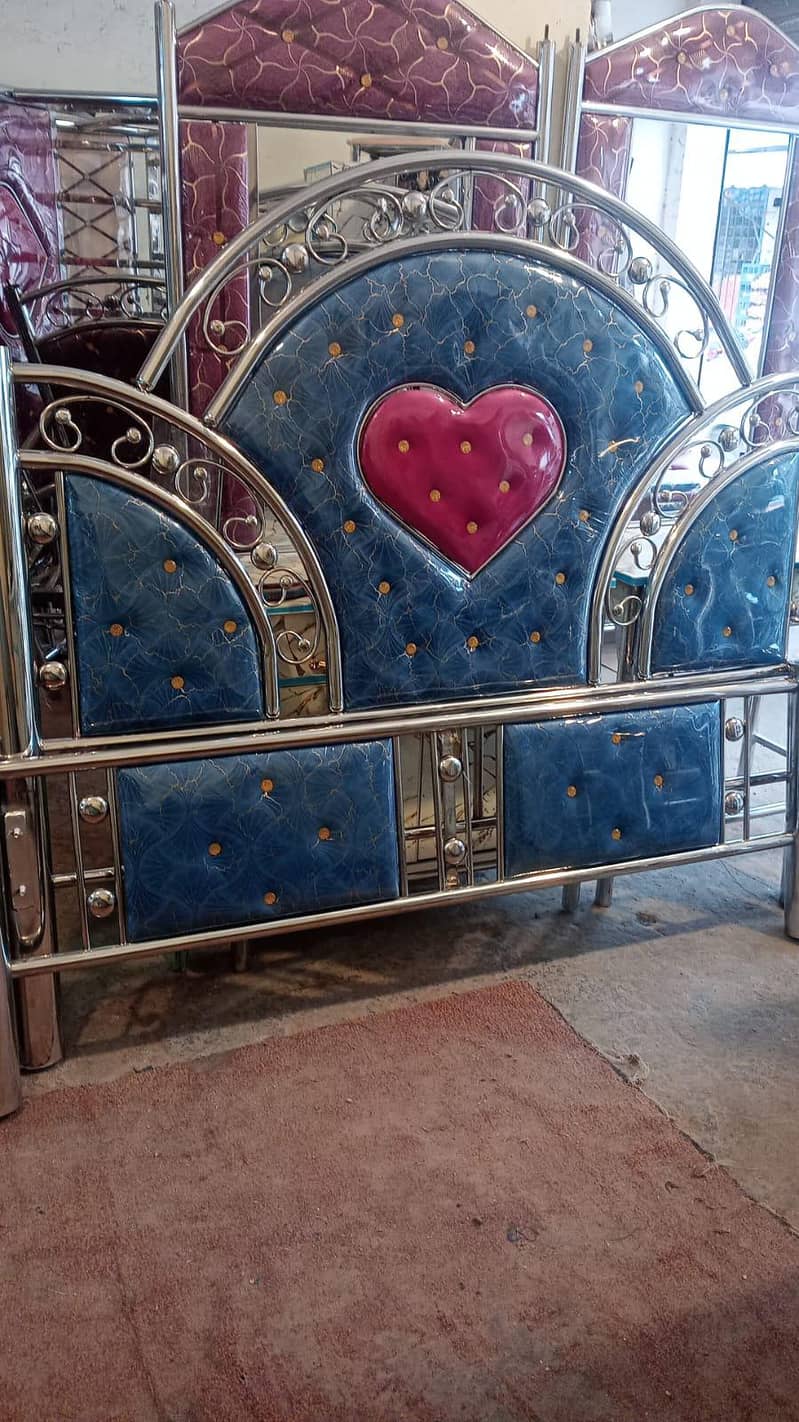 سٹیل ڈریسنگ ٹیبل 4