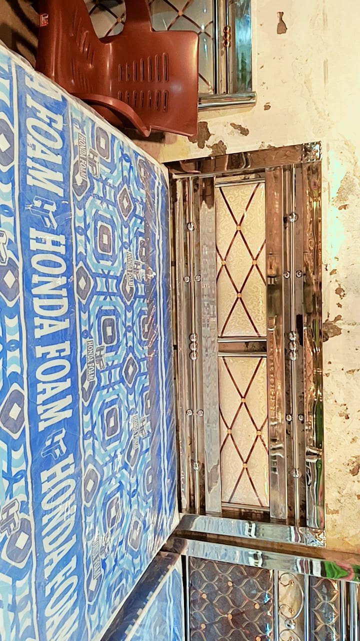 سٹیل ڈریسنگ ٹیبل 14