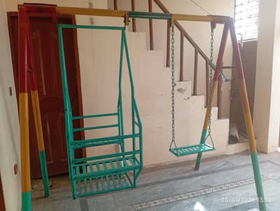Kids School Jhula for Sale – Good Condition